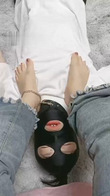 图片[6]_【欣欣子】双S-臭脚踩踏碾压/藤条抽【完整版】_绳艺库视频下载