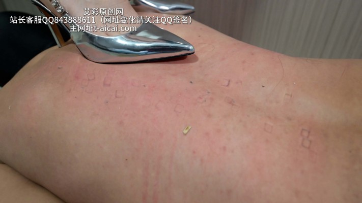 图片[15]_金属高跟惨无人道踩虐小白，臭袜塞嘴痛苦哀嚎_绳艺库视频下载