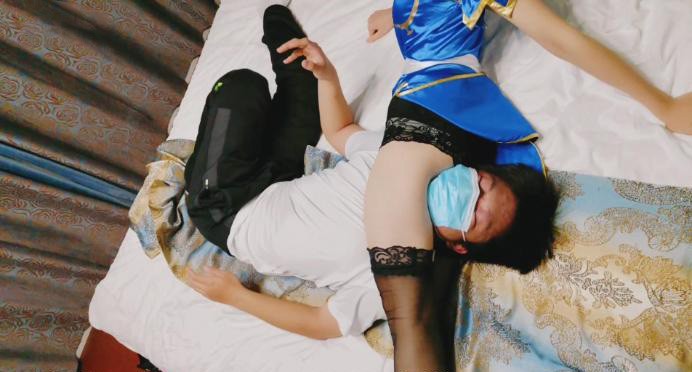 图片[19]_【婉儿原创】暗杀任务之春丽黑丝腿绞窒息 黑丝脚踩脖子腿绞杀剧情大作_绳艺库视频下载