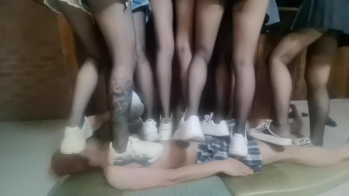 图片[19]_6人狂踩痛苦面具_绳艺库视频下载