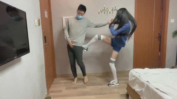 图片[11]_诗曼 活力美女房主超狠踢裆小男生_绳艺库视频下载