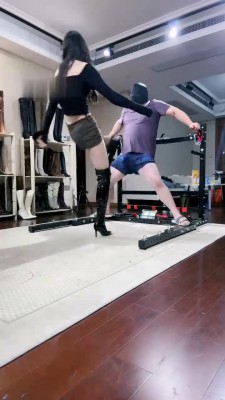 【糯糯】长靴模特重度提档狗_绳艺库视频下载