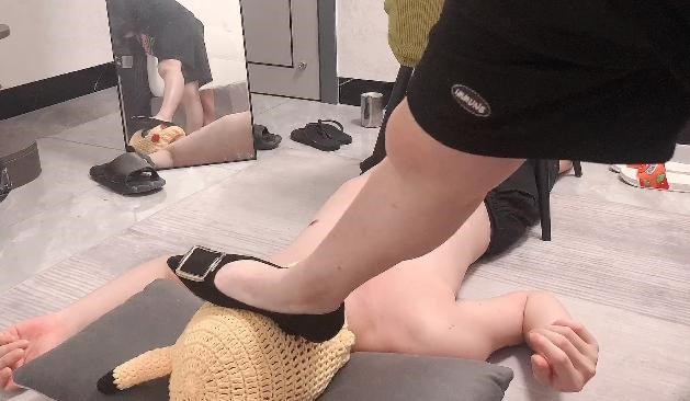 图片[12]_【是车车啊】平底鞋跳踩毯子_绳艺库视频下载