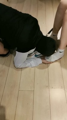 图片[6]_【青岛00后】脏鞋臭脚清理干净_绳艺库视频下载