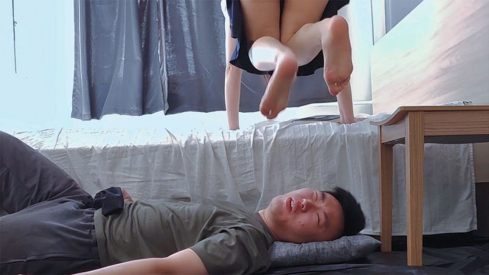 图片[17]_『红颜榜』航儿jk重度跳踩虐脸出血近距离喂食脚趾甲_绳艺库视频下载