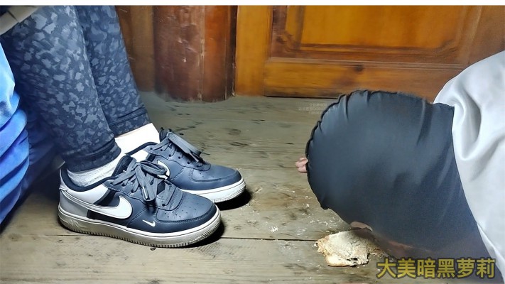 图片[4]_【大美】8分钟不间断语言羞辱强迫喂食圈养狗_绳艺库视频下载