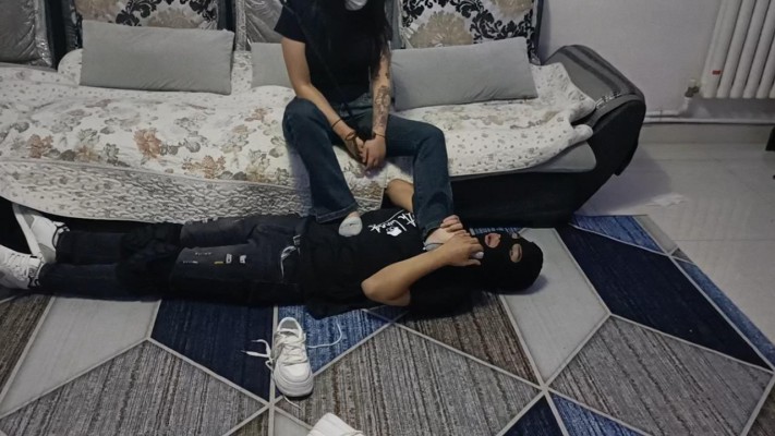 图片[6]_尤尤子女王的恋足场._绳艺库视频下载