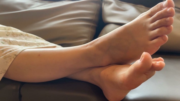 图片[7]_【黑丝诱惑】沐沐裸足随意玩弄狗奴_绳艺库视频下载