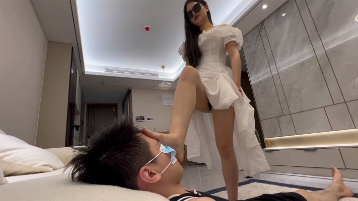 图片[9]_『瞳理心』凯琳全体重踩踏踹脸脚耳光_绳艺库视频下载