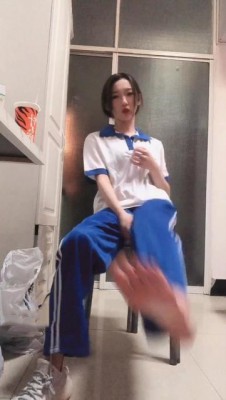 图片[10]_【热血女神】双校园女流氓第一视角POV强制闻臭鞋舔脚蹂躏_绳艺库视频下载