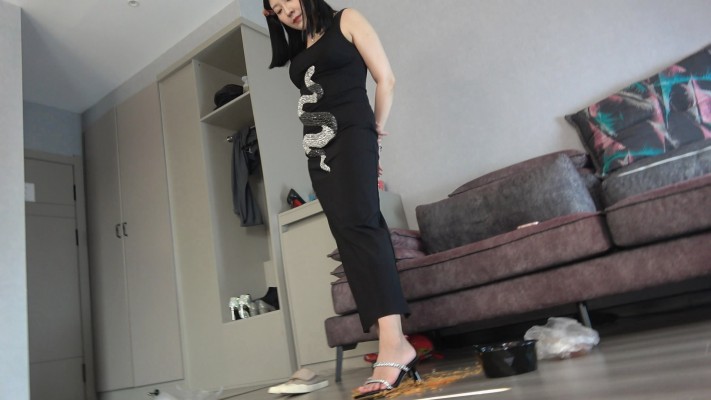 图片[6]_【彼岸花】高跟鞋底美食羞辱_绳艺库视频下载