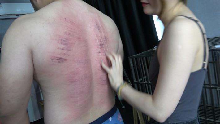 图片[4]_【领主老大】藤条暴抽壮狗_绳艺库视频下载