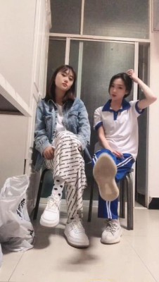 图片[4]_【热血女神】双校园女流氓第一视角POV强制闻臭鞋舔脚蹂躏_绳艺库视频下载