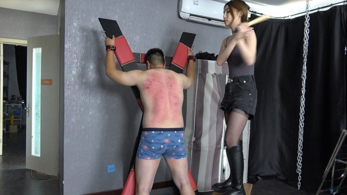 图片[9]_【领主老大】藤条暴抽壮狗_绳艺库视频下载