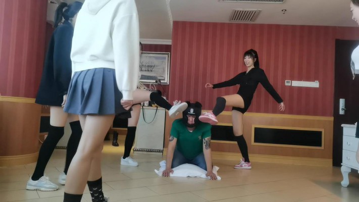 图片[14]_【超级男M】五人多主群脚玩_绳艺库视频下载