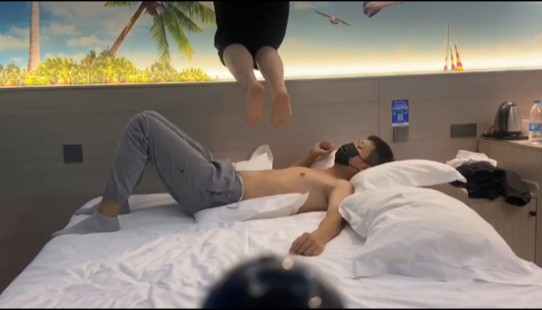 图片[7]_素人大学生全体重踮脚尖踩脖子跳踩肚子_绳艺库视频下载