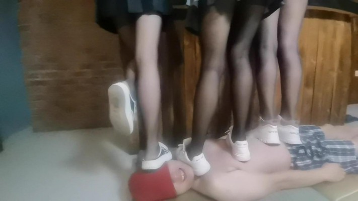 图片[14]_6人狂踩痛苦面具_绳艺库视频下载