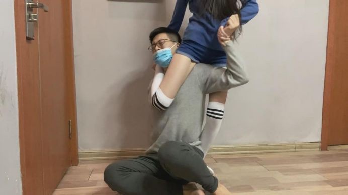 图片[20]_诗曼 活力美女房主超狠踢裆小男生_绳艺库视频下载