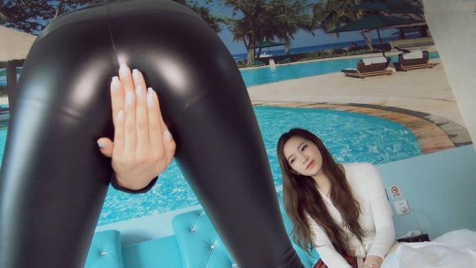 图片[4]_精彩女女虐裆-一言不合就直怼下面-两个都是美女哦_绳艺库视频下载