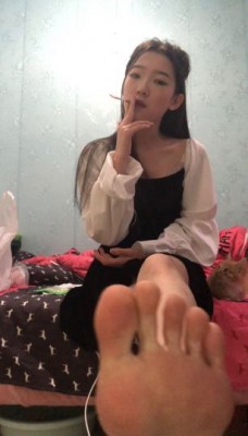 图片[10]_18岁初三绝美女学生s美脚第一视角粗口羞辱_绳艺库视频下载