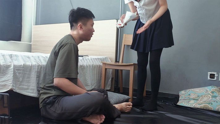 图片[5]_『红颜榜』航儿jk重度跳踩虐脸出血近距离喂食脚趾甲_绳艺库视频下载