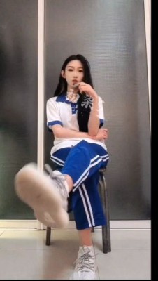 图片[8]_【LAPAPA】初柒绝美学生S不良学生妹校服pov语言羞辱_绳艺库视频下载