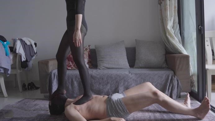 图片[8]_【贝琳】瑜伽老师帮学员按摩松骨_绳艺库视频下载