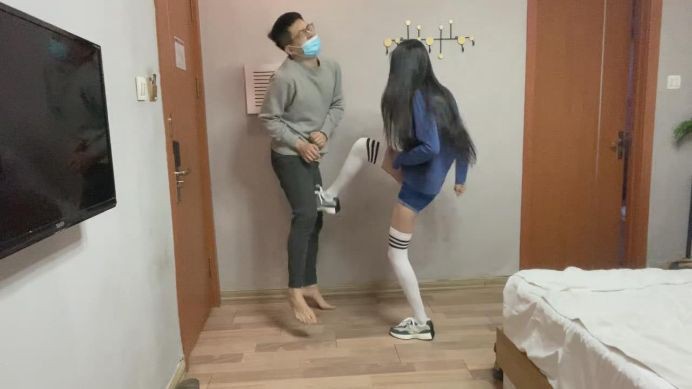 图片[7]_诗曼 活力美女房主超狠踢裆小男生_绳艺库视频下载