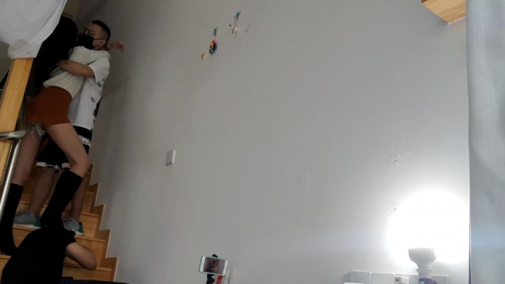 图片[14]_双机位小鱼女神情侣主边KISS边踩头羞辱追求者舔靴子_绳艺库视频下载