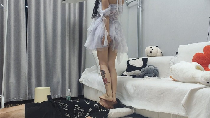 图片[10]_美少女茜茜脚耳光狂抽/全体重踩脸/脚深喉/脚虐舌_绳艺库视频下载