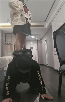 图片[14]_【可爱鬼】JK学生主-皮鞋白袜-踩踏闻舔/头顶鞋/喝厕所水_绳艺库视频下载