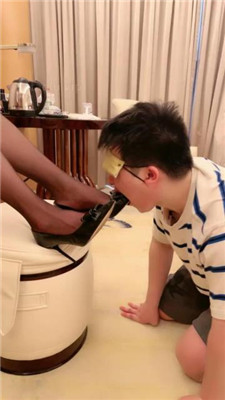 图片[18]_【丹祖宗】黑丝高跟踩狗磕头/转胯/原味jio狂舔_绳艺库视频下载