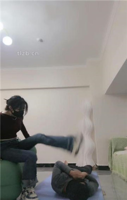 图片[15]_【不期而遇】舔脏鞋底闻白袜/重度踢踹_绳艺库视频下载