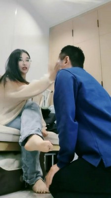 【小羊】鞭打/耳光抽/裸足踩/转胯_绳艺库视频下载