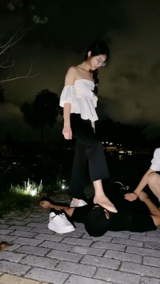 图片[9]_【嘉妮】双S-户外-小白鞋遛狗虐废【三视角版】_绳艺库视频下载