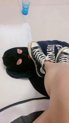 图片[4]_【甜一】高帮帆布鞋踩踏/吃口水/舔脏鞋/裸足插嘴_绳艺库视频下载