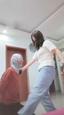 图片[2]_【嗯哼】深喉窒息/拖鞋耳光/吃圣水泡饼干_绳艺库视频下载