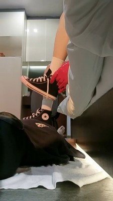 图片[3]_【米小唐】帆布鞋白袜踩狗_绳艺库视频下载