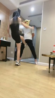 【陈甜女帝】重度连环提档/船袜脚踩踏_绳艺库视频下载