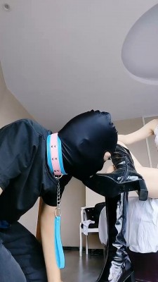 图片[7]_【多多】长靴踩狗头/骑马/白袜捂脸/喝晨尿/插嘴_绳艺库视频下载