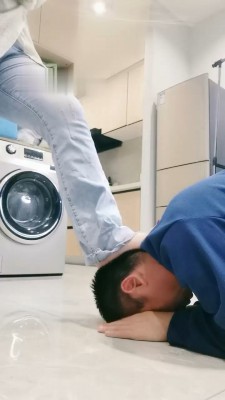 图片[3]_【小羊】鞭打/耳光抽/裸足踩/转胯_绳艺库视频下载