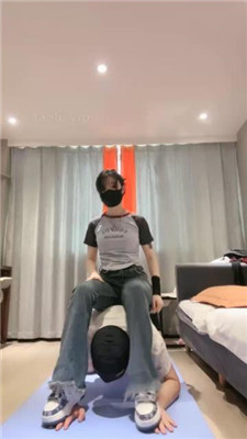 图片[3]_【不期而遇】圣水超多/高跟喂食/踩踏踩手/迷恋臀部_绳艺库视频下载