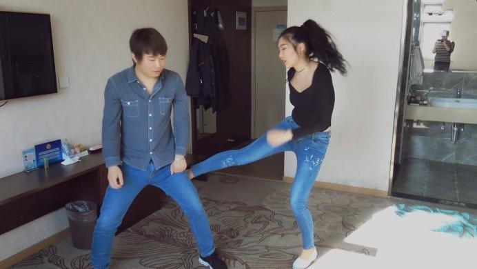 图片[2]_晓时代 新疆小姐姐艺术踢打完虐嘴损挑事男_绳艺库视频下载