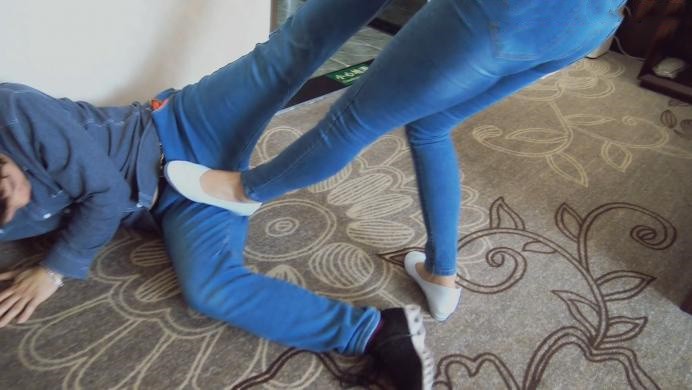 图片[10]_晓时代 新疆小姐姐艺术踢打完虐嘴损挑事男_绳艺库视频下载