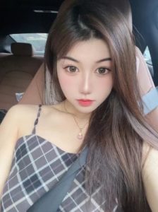 三人运动鞋全体重踩踏男M_绳艺库视频下载