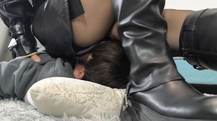 【傲世之巅·冰】蜜桃臀窒息_绳艺库视频下载