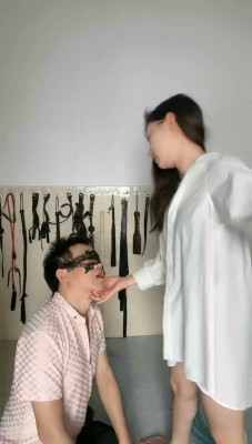 图片[5]_【木子大大】脚踩狗头强制虐打_绳艺库视频下载