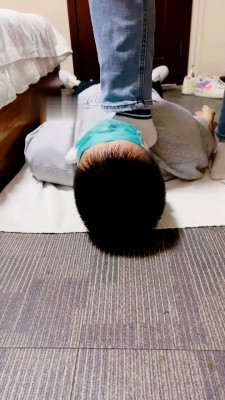 【子橘】皮带sp/下跪吃脚/全体重踩踏_绳艺库视频下载