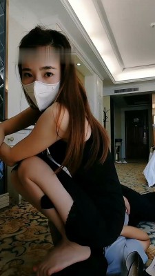 图片[5]_【多多】高跟踩狗爪/踩狗脸/鞭打_绳艺库视频下载