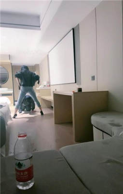 图片[3]_【绝美兔女王】跪舔裸足/转胯骑马/高跟踩踏_绳艺库视频下载